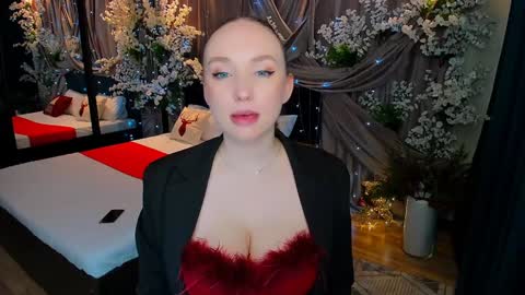 Snapshot of pieceofinspiration chatting on 12-29-24, 10:34 Emelie online show from 12-29-24, 10:34