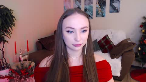 Snapshot of pieceofinspiration chatting on 12-31-24, 01:04 Emelie online show from 12-31-24, 01:04