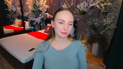 Snapshot of pieceofinspiration chatting on 01-11-25, 04:25 Emelie online show from 01-11-25, 04:25
