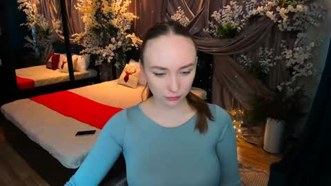 Snapshot of pieceofinspiration chatting on 01-22-25, 10:07 Emelie online show from 01-22-25, 10:07