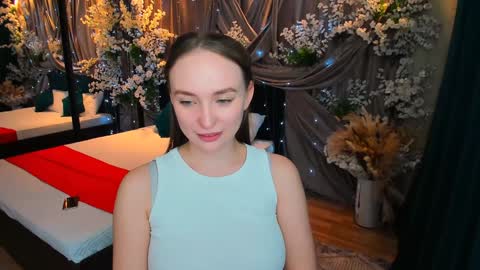 Snapshot of pieceofinspiration chatting on 02-04-25, 01:27 Emelie online show from 02-04-25, 01:27