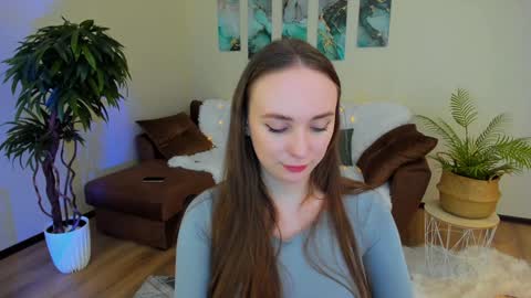 Snapshot of pieceofinspiration chatting on 02-07-25, 10:29 Emelie online show from 02-07-25, 10:29