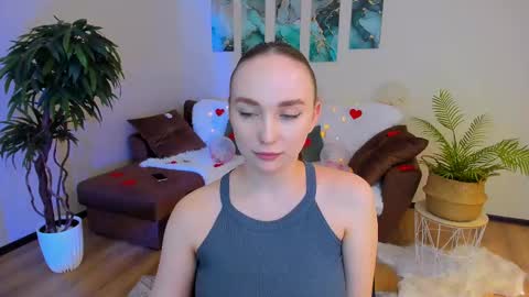 Snapshot of pieceofinspiration chatting on 02-22-25, 01:13 Emelie online show from 02-22-25, 01:13