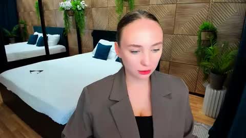 Snapshot of pieceofinspiration chatting on 09-08-25, 04:28 Emelie online show from 09-08-25, 04:28