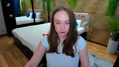 Emelie online show from 06-14-26, 04:14