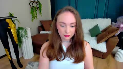 Emelie online show from 06-18-26, 07:29