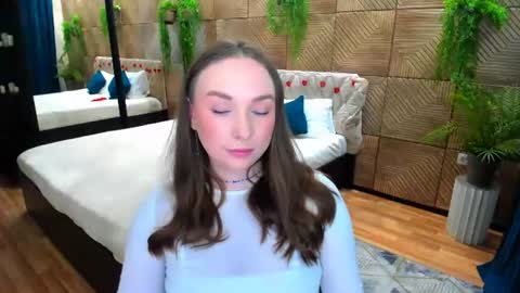 Emelie online show from 06-24-26, 10:25