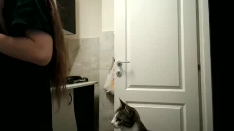 Moonie online show from 12-15-25, 08:35