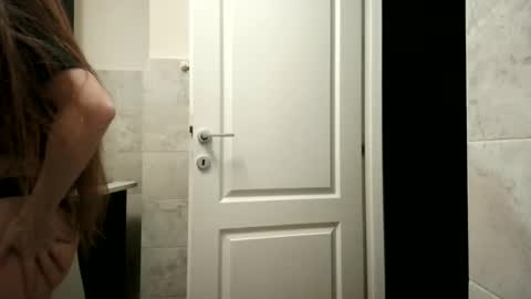 Moonie online show from 12-22-25, 08:28