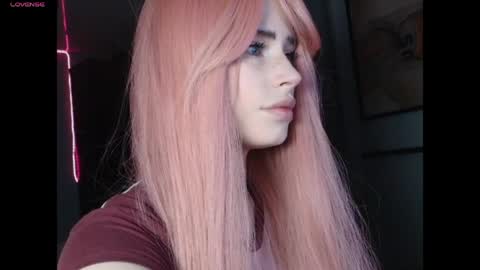 Snapshot of piera_ chatting on 04-02-26, 09:23 Piera online show from 04-02-26, 09:23