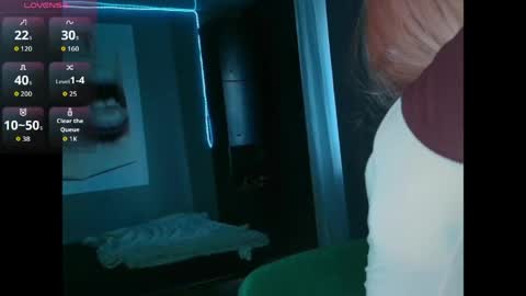 Snapshot of piera_ chatting on 04-05-26, 05:37 Piera online show from 04-05-26, 05:37