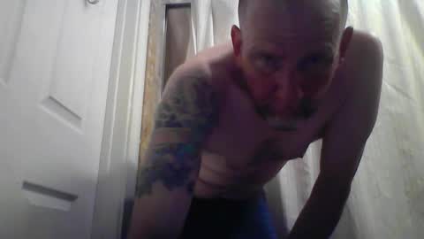 pierce702420 online show from 04-26-26, 01:36