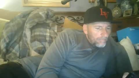 pierce702702 online show from 12-22-24, 10:47