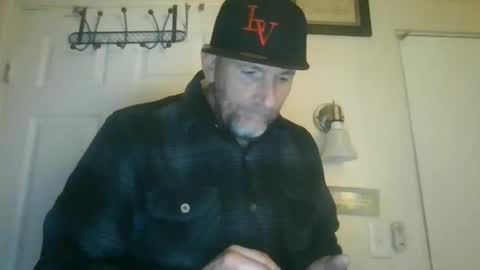 pierce702702 online show from 12-25-24, 07:14