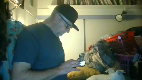 pierce702702 online show from 01-05-25, 07:38