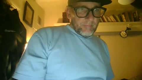 pierce702702 online show from 01-21-25, 09:24