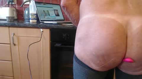 piercedcock069 online show from 10-05-25, 08:23