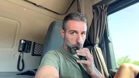 Snapshot of pierotu chatting on 09-16-25, 09:10 pierotu online show from 09-16-25, 09:10