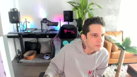 Pierre Fitch online show from 02-27-25, 08:09