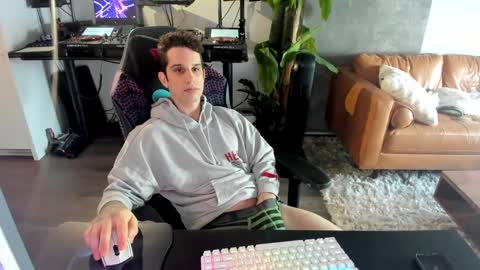 Pierre Fitch online show from 03-10-25, 10:02