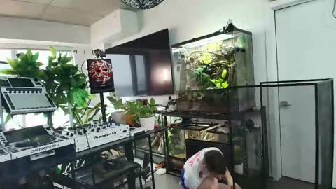 Pierre Fitch online show from 01-09-26, 05:37