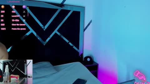 Snapshot of piggy_eddy chatting on 09-17-25, 05:53 Eddy Brock... Its a pleasure to talk to... online show from 09-17-25, 05:53