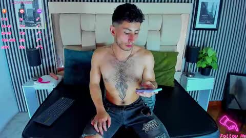 Snapshot of piggy_eddy chatting on 11-07-25, 03:23 Eddy Brock... Its a pleasure to talk to... online show from 11-07-25, 03:23