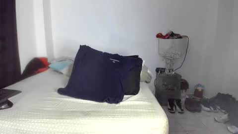pikoro_gomez online show from 05-17-26, 01:25
