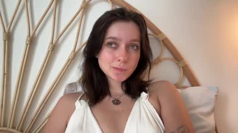 Snapshot of pileacadieri__ chatting on 12-11-24, 09:41 Trisha online show from 12-11-24, 09:41