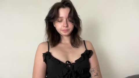 Snapshot of pileacadieri__ chatting on 01-02-25, 10:48 Trisha online show from 01-02-25, 10:48