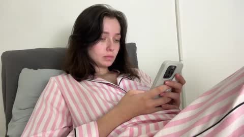 Snapshot of pileacadieri__ chatting on 01-04-25, 03:17 Trisha online show from 01-04-25, 03:17