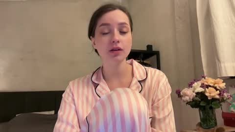 Snapshot of pileacadieri__ chatting on 03-08-25, 11:37 Trisha online show from 03-08-25, 11:37