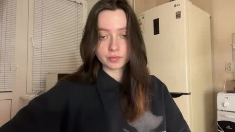 Snapshot of pileacadieri__ chatting on 09-22-25, 03:03 Trisha online show from 09-22-25, 03:03