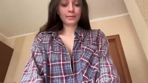 Snapshot of pileacadieri__ chatting on 10-09-25, 06:11 Trisha online show from 10-09-25, 06:11