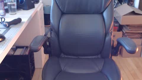 Snapshot of pimprobo chatting on 01-16-25, 07:52 Pimp Robo online show from 01-16-25, 07:52