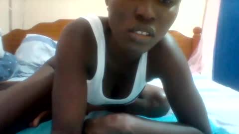 pinah1997 online show from 02-13-25, 07:45