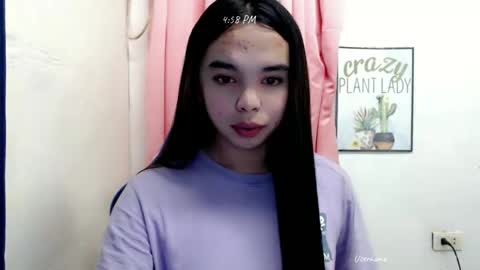 Snapshot of pinay_heart chatting on 11-24-25, 08:58 heart online show from 11-24-25, 08:58