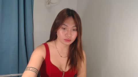 Snapshot of pinay_jenxx chatting on 02-05-25, 08:32 Jen online show from 02-05-25, 08:32