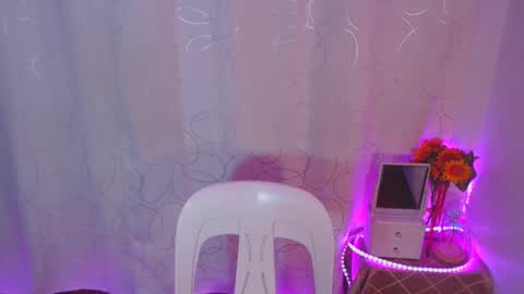 pinay_shawnx online show from 12-03-24, 08:39