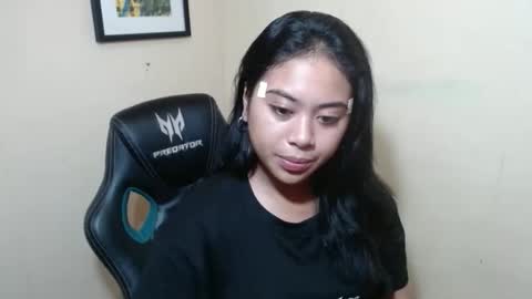 Snapshot of pinay_shinexxx chatting on 04-18-26, 05:22 pinay_shinexxx online show from 04-18-26, 05:22
