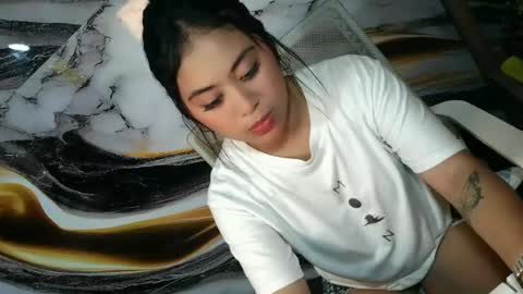 Snapshot of pinay_shinexxx chatting on 06-22-26, 09:17 pinay_shinexxx online show from 06-22-26, 09:17