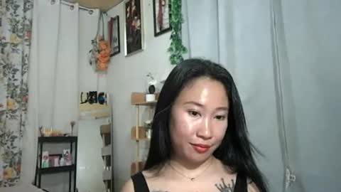 Snapshot of pinayhotty_yumie chatting on 06-19-26, 11:14 yumie online show from 06-19-26, 11:14