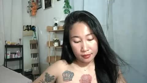 Snapshot of pinayhotty_yumie chatting on 06-20-26, 12:30 yumie online show from 06-20-26, 12:30