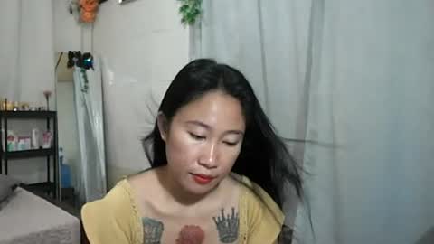 Snapshot of pinayhotty_yumie chatting on 06-26-26, 02:05 yumie online show from 06-26-26, 02:05