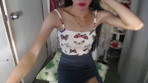 Snapshot of pinayjessaxxx chatting on 01-09-25, 07:21 pinayjessaxxx online show from 01-09-25, 07:21