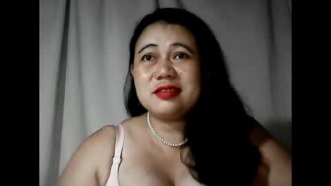 Snapshot of pinaymama12345 chatting on 09-10-25, 10:43 pinaymama12345 online show from 09-10-25, 10:43