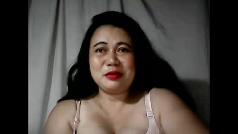 Snapshot of pinaymama12345 chatting on 09-14-25, 10:42 pinaymama12345 online show from 09-14-25, 10:42