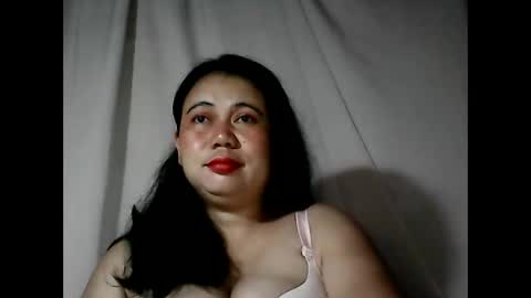 Snapshot of pinaymama12345 chatting on 10-20-25, 11:38 pinaymama12345 online show from 10-20-25, 11:38