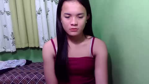 pinaymorena_rhowe online show from 12-03-24, 12:24