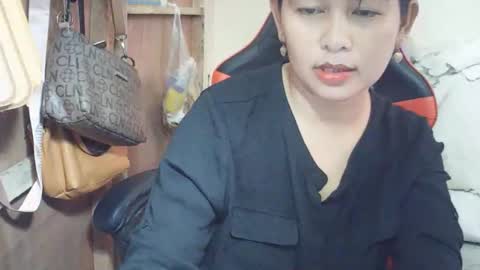 Snapshot of pinaysunday chatting on 03-04-26, 01:33 pinaysunday online show from 03-04-26, 01:33